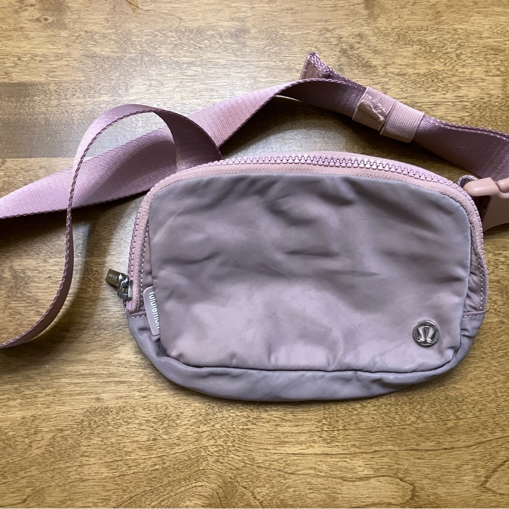 Lululemon Muave Pink Purple Belt Bag